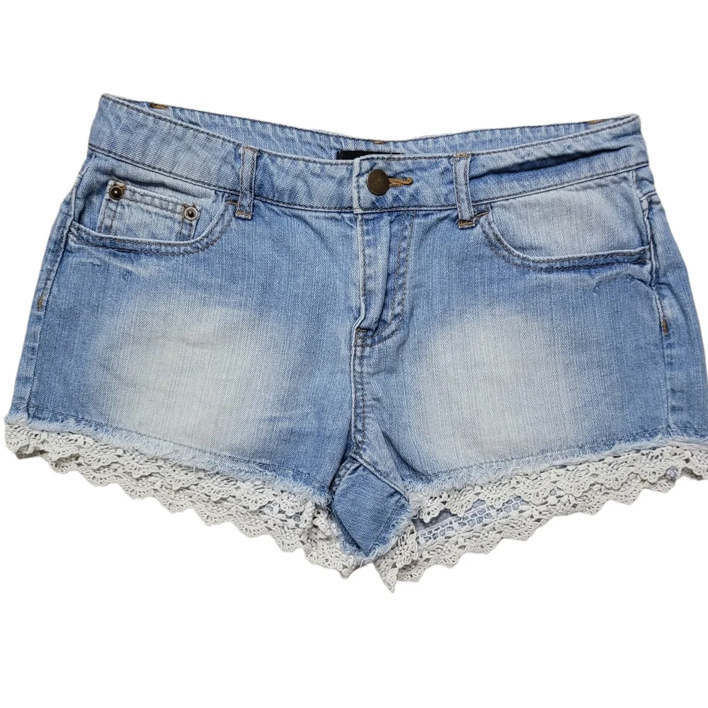 Forever 21 Crochet Lace Denim Shorts Sz 26